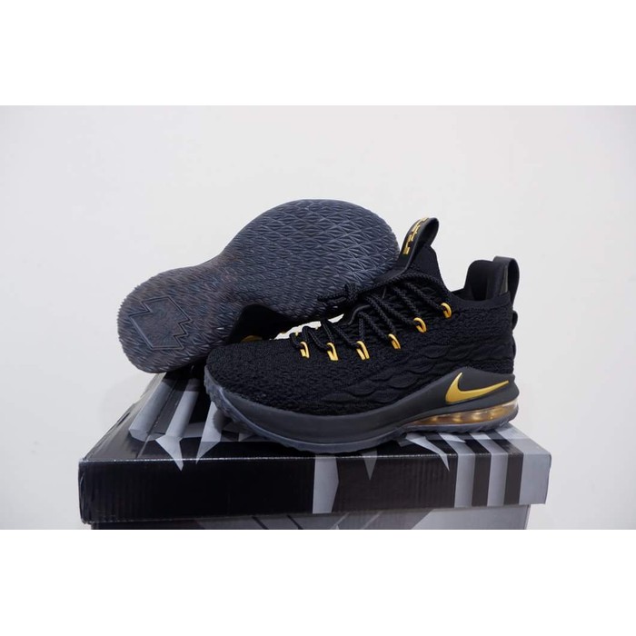 Sepatu basket lebron 15 low black gold