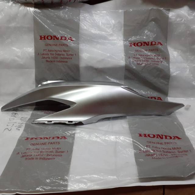 cover body samping belakang kiri vario 125 150 all new 2018 brown coklat original