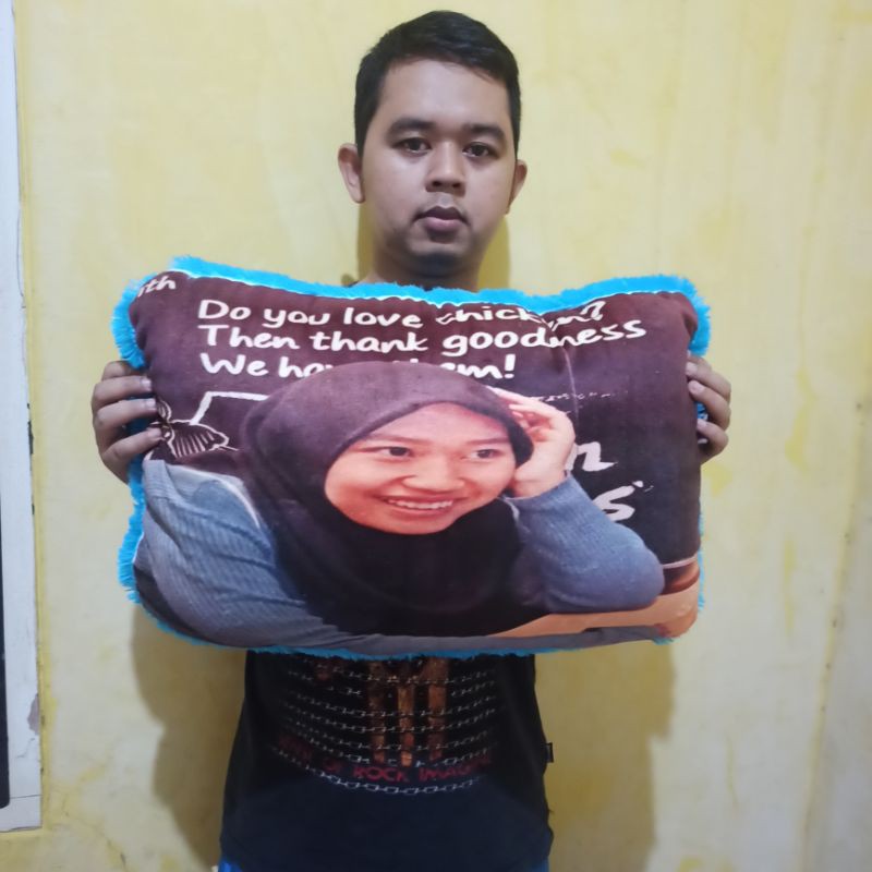 BANTAL PHOTO COSTUM boneka