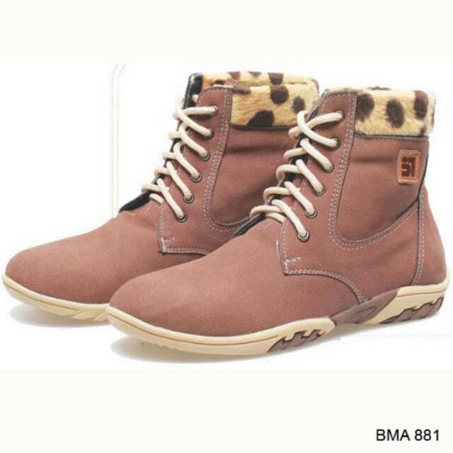 Sepatu Boots Anak Cewek BSM SOGA BMA 881