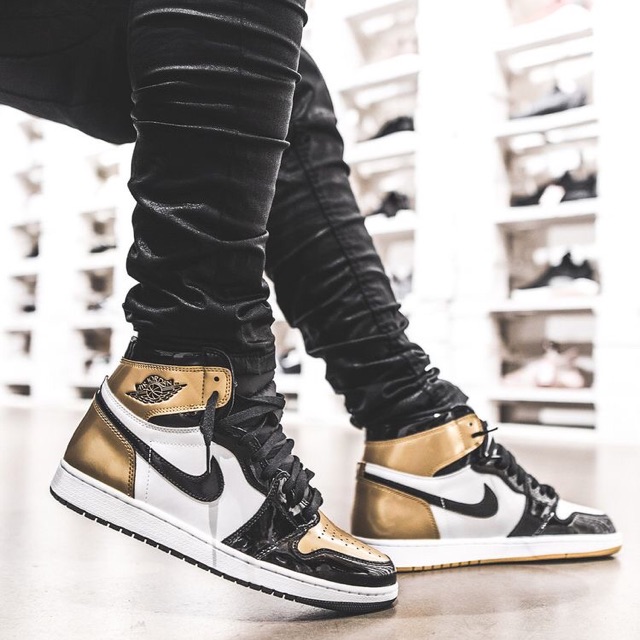 Jordan 1 Retro High Gold Top 3 Promotions