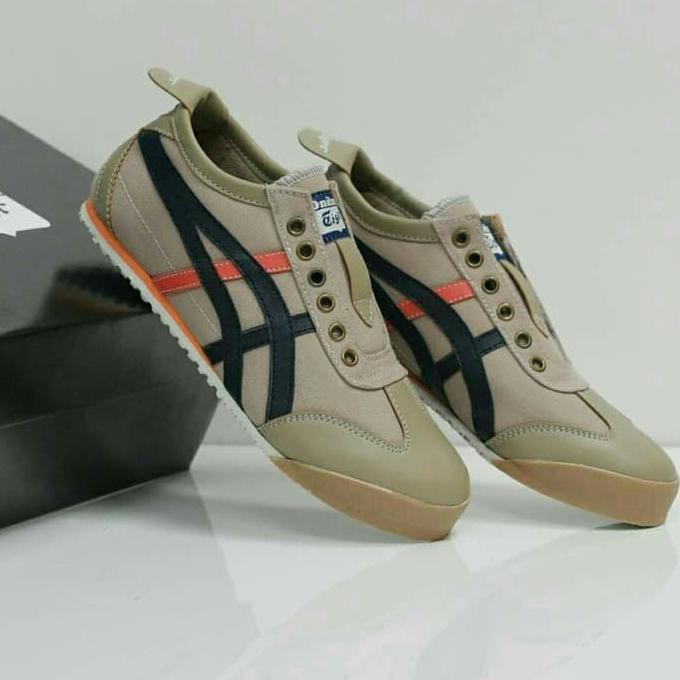 PROMO ONITSUKA TIGER SLIP ON.CREAM LIST HITAM ORANGE JAPAN SIZE 36 SD 40 MURAH KEKINIAN