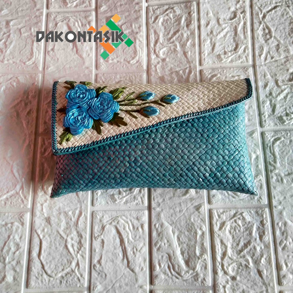 Dompet Pesta Anyaman Pandan MIring Sulam Size M