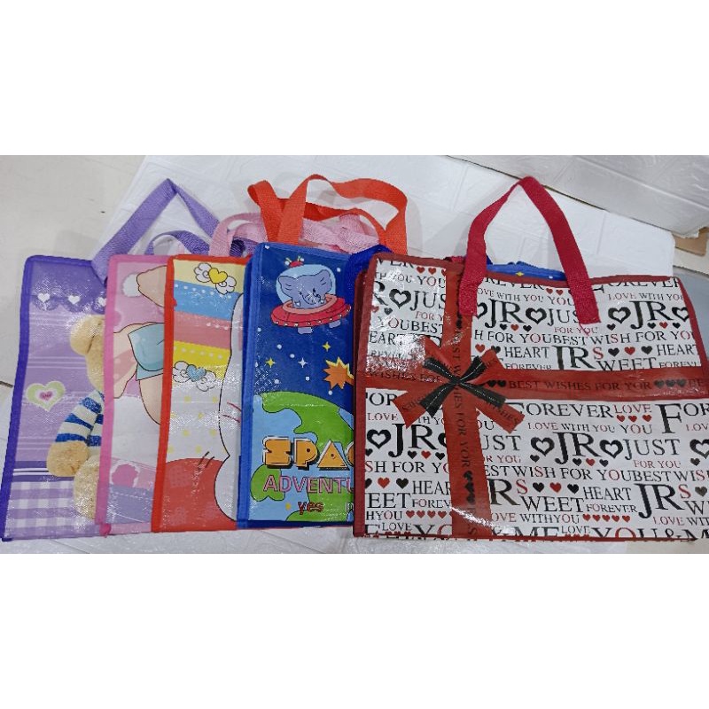 Tas jinjing / Tas Jinjing Karakter / Tas Serbaguna / Tas Jinjing Baju / Tas Travel / Tempat penyimap