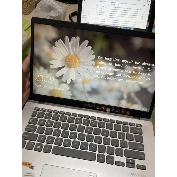 Preloved Asus Vivobook M409DA-30501T Second