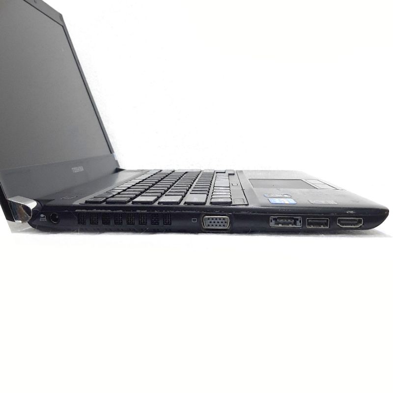 Laptop Toshiba R731 Core i5 2nd Gen Murah