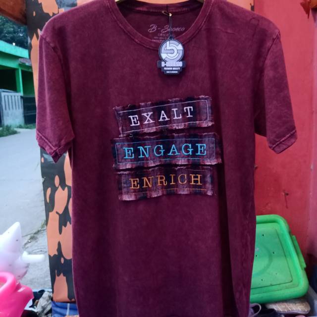 Kaos distro clothing pria