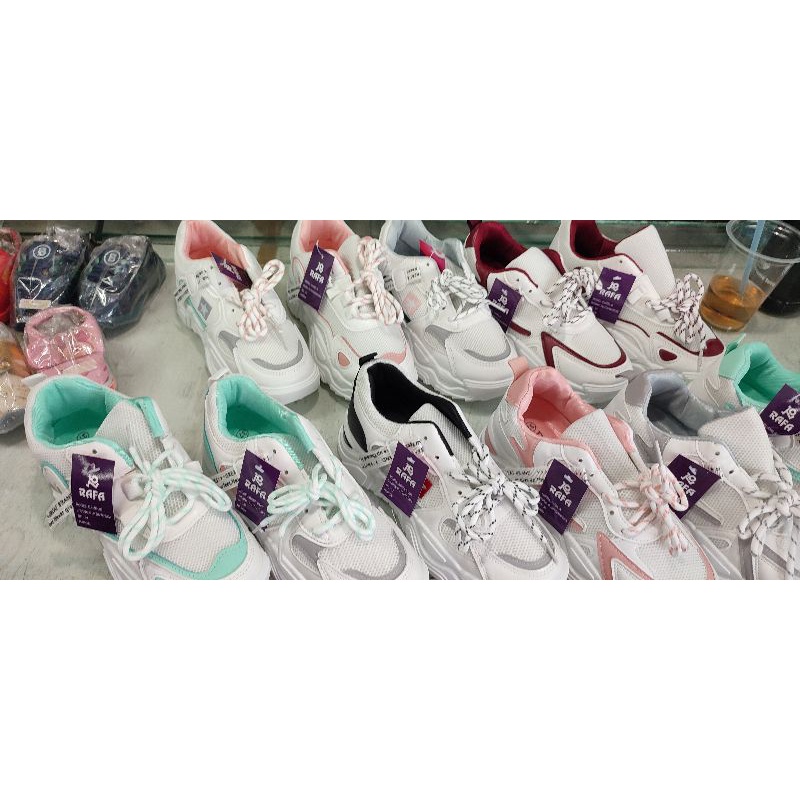 Sepatu Sneakers Putih Rafa Amelia UK 36-40