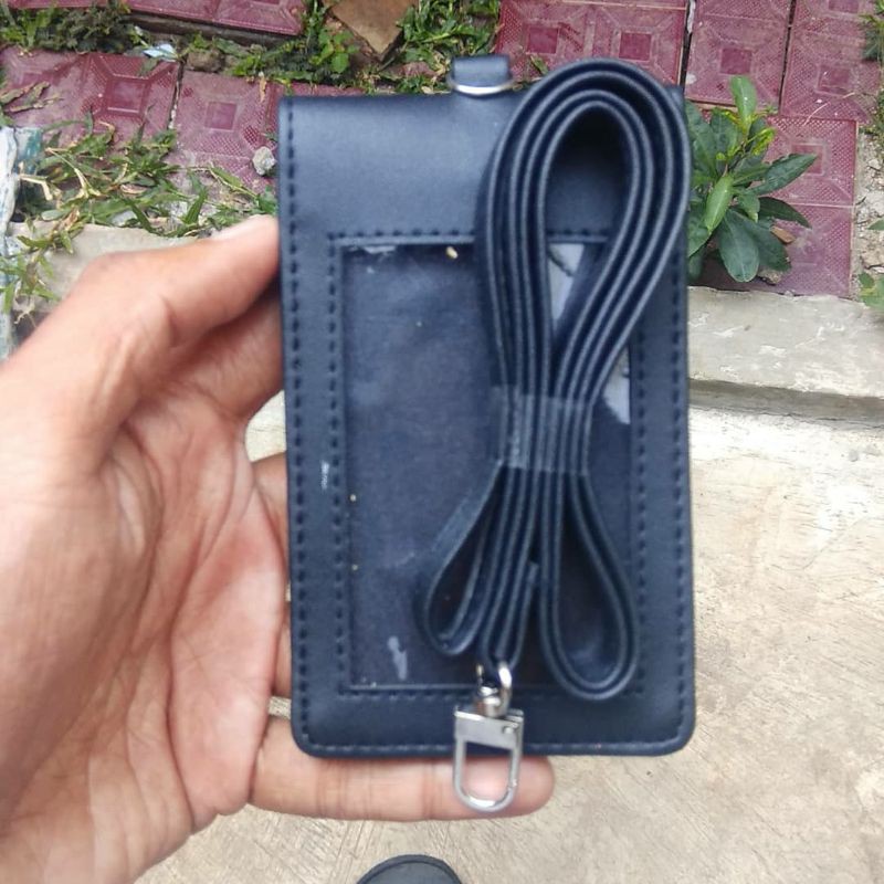 

ID Card Name tag kulit kalep magnet plus tali terlaris