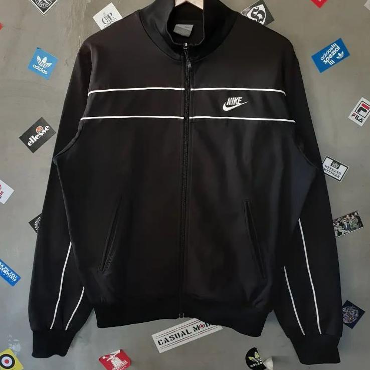 Model Baru.. jaket pria tracktop nike small swosh