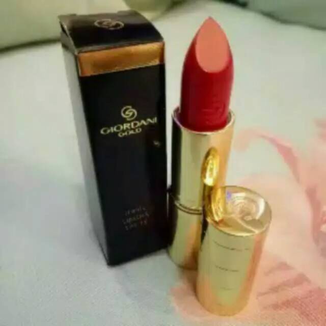 Lipstik giordani gold oriflame
