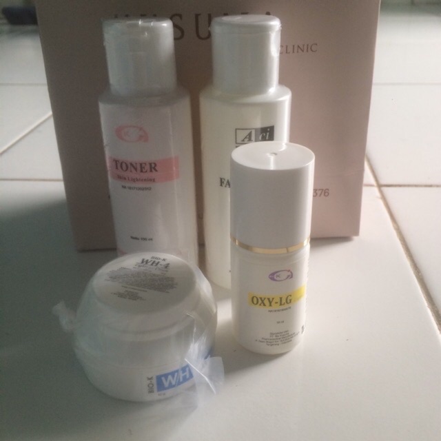 Perawatan wajah satu paket bio kusuma: facial wash, toner, serum, cream malam