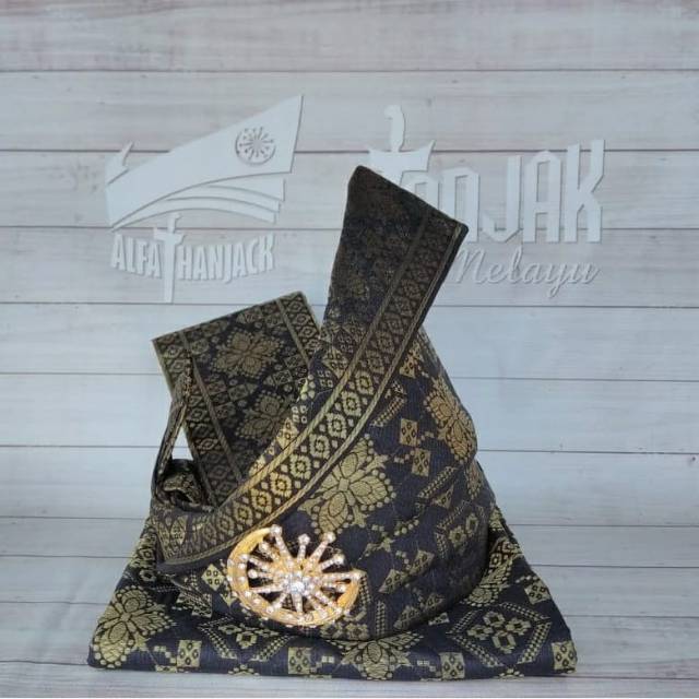 

Tanjak Melayu Set Komplit