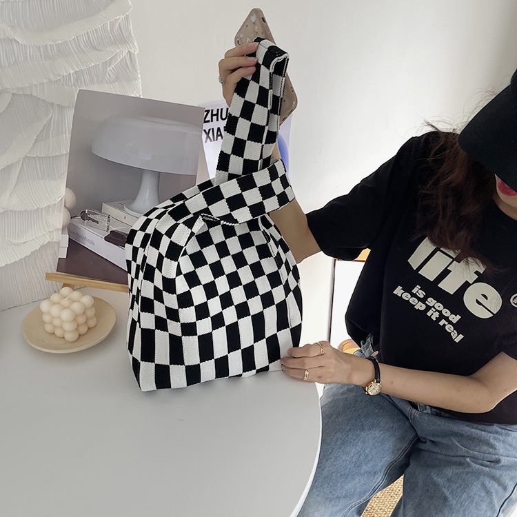 Gobra ♕ TW010 Tas Bene Korean Knitted Checkered Tote Bag Tas Rajut Kotak Catur Totebag Buffollow Vacay Viral Bangkok Import