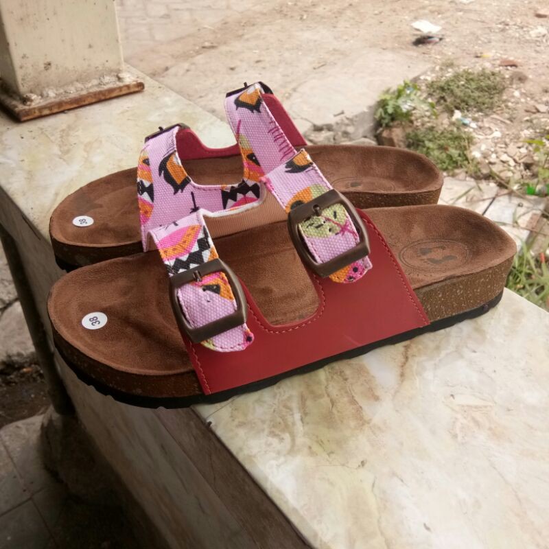 Sandal wanita ban 2