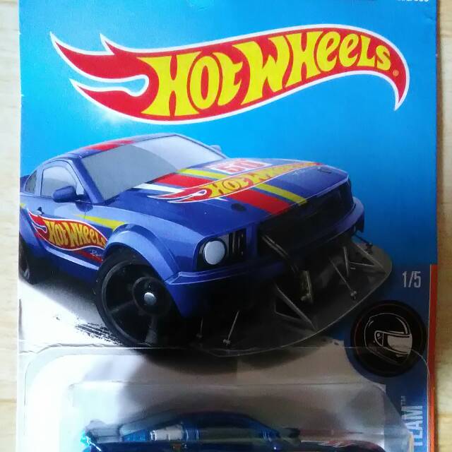 Hot wheels mustang