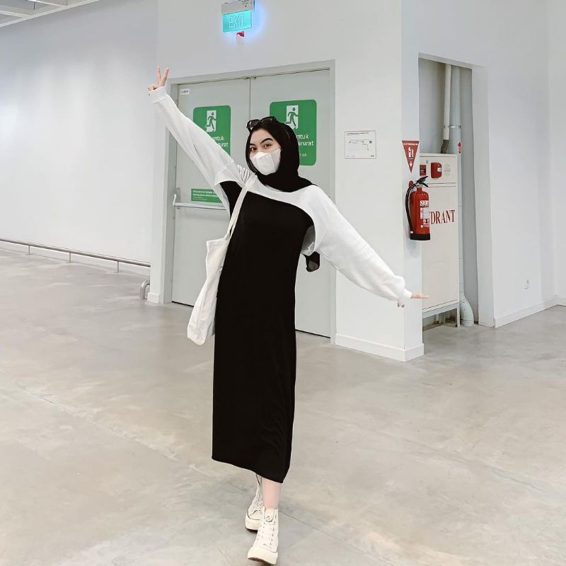 Basic Inner Gamis Long Dress Bahan Jersey Tanpa Lengan - Daleman Gamis Hitam Polos Premium