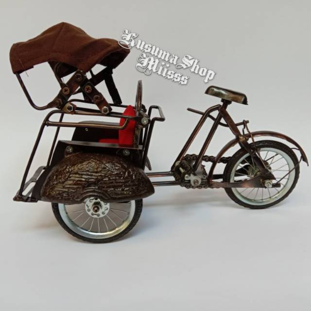 MINIATUR BECAK BESI