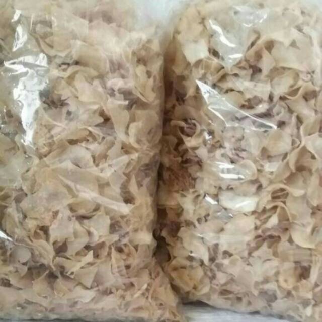 

Krupuk gadung/ camilan lezat/ camilan sehat/ opak gadung/ makanan khas blitar/ makanan ringan