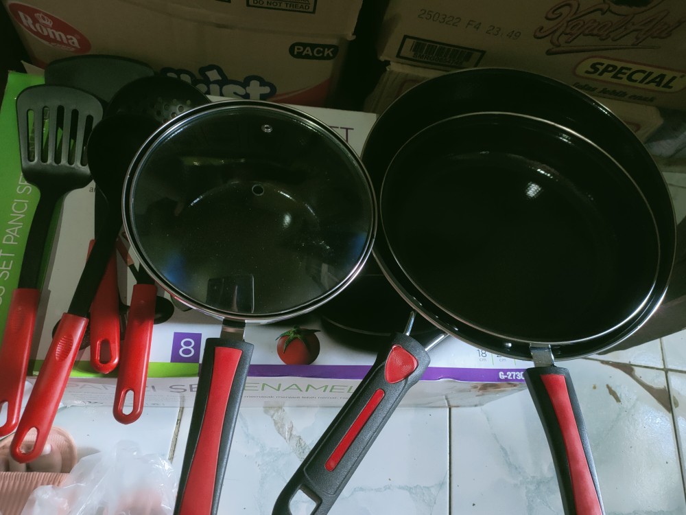 Panci Set Enamel Gsf 2730 8pc