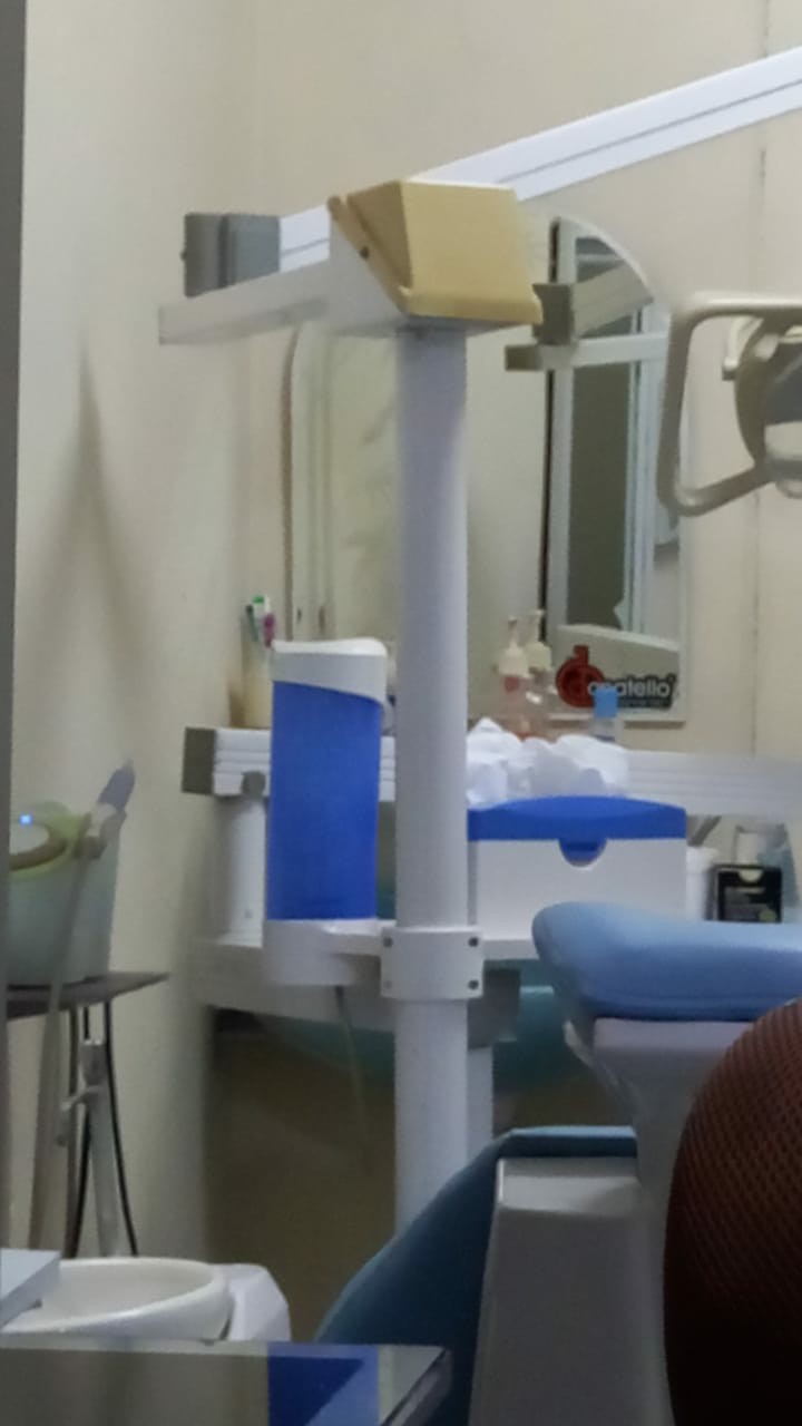 Disposable Storage Cup Holder Post Mounted Tray Dental Chair Three In One Shelf