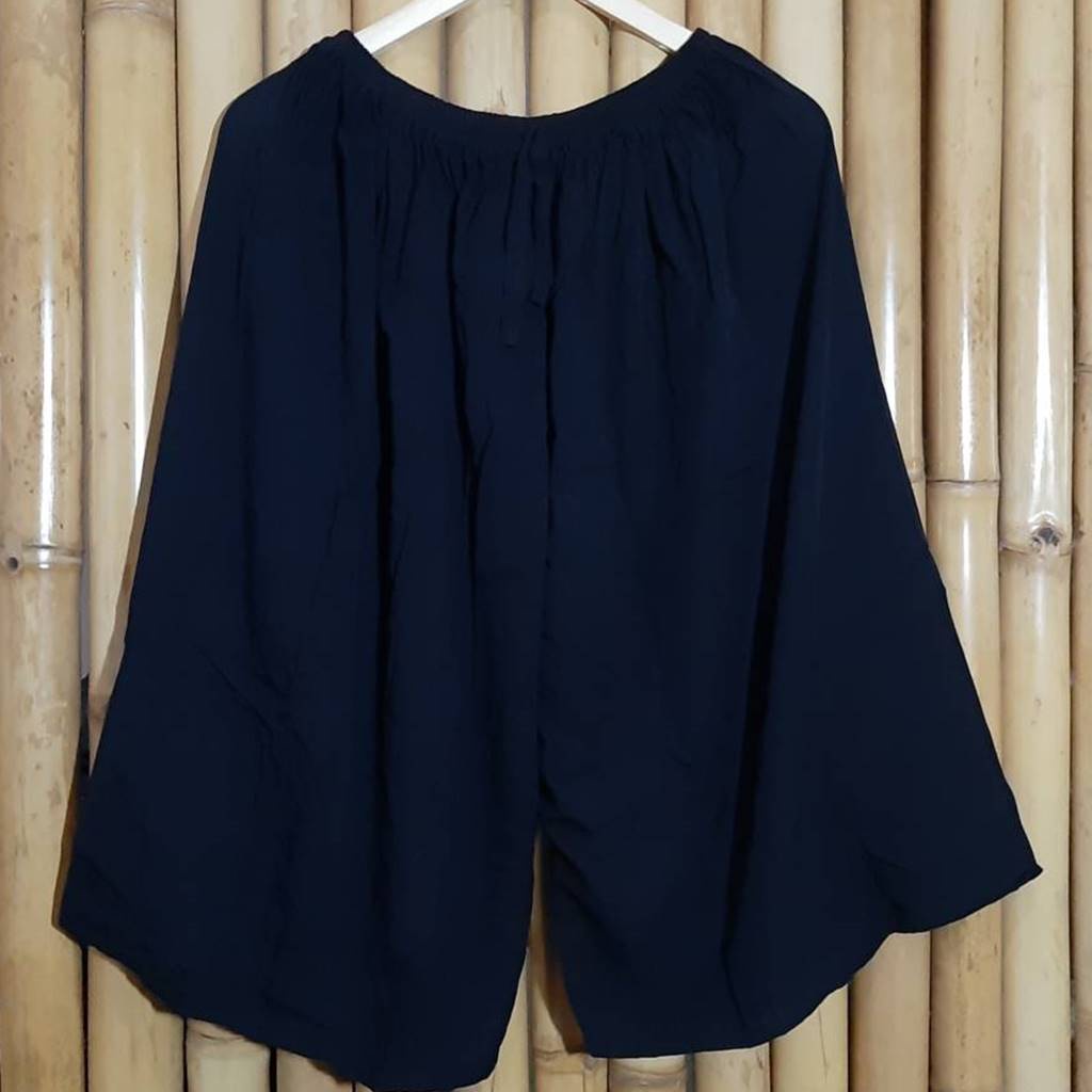 Celana Kulot 3/4 Jumbo Bali Warna Polos Rayon Lembut dan Adem-Black