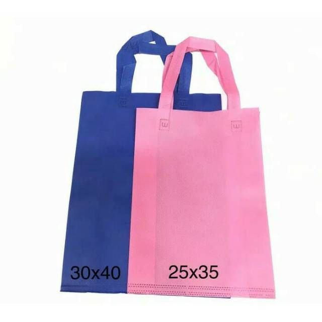 

Tas Kain | Goodie Bag Polos Ukuran M 30 × 40 Satuan