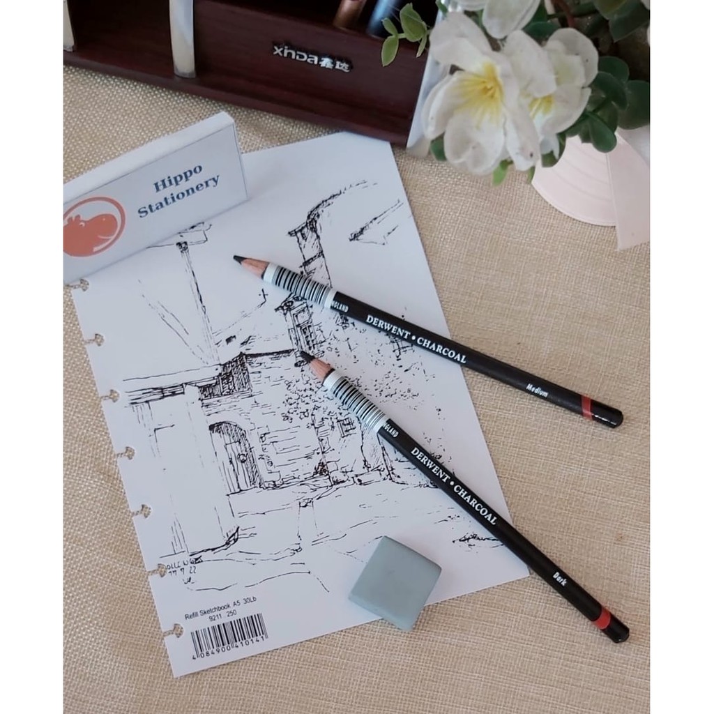 

DERWENT CHARCHOAL PENCIL (MEDIUM/DARK)SATUAN