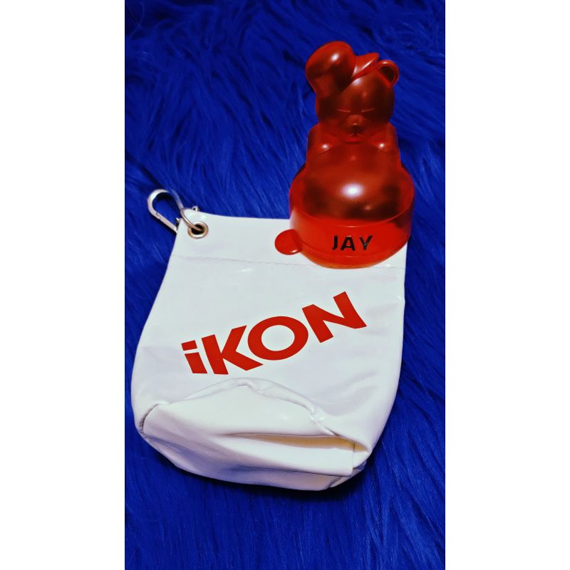 Topper konbat iKON