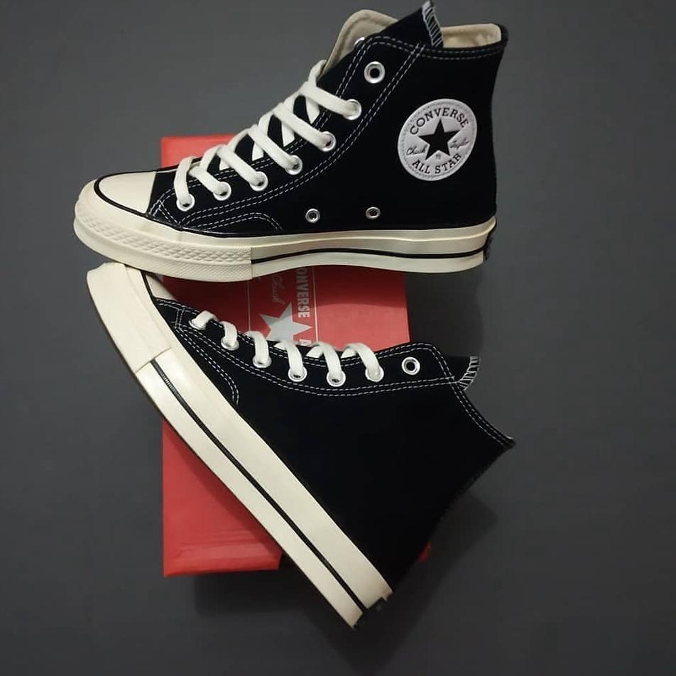 Bagus Dipakai.. Sepatu Converse All Star Original 100% Import Sepatu Sekolah High Putih Hitam Pria W