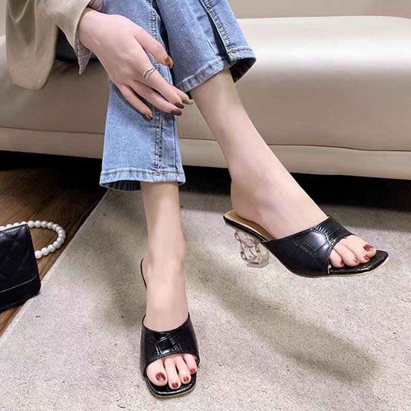 Sepatu Sandal Wanita Sepatu Sandal Cewek Sepatu Sandal Import Ujung Terbuka Dengan Heels Transparan Unik 5 cm