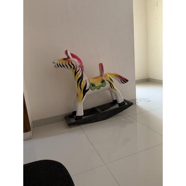 kuda goyang kayu