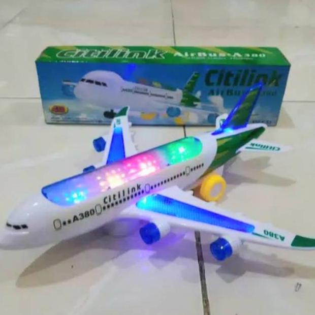 MAINAN PESAWAT CITILINK