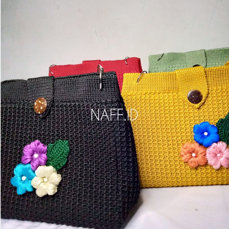 NAFF.ID-Tas Selempang Rajut Bunga Handmade Amira