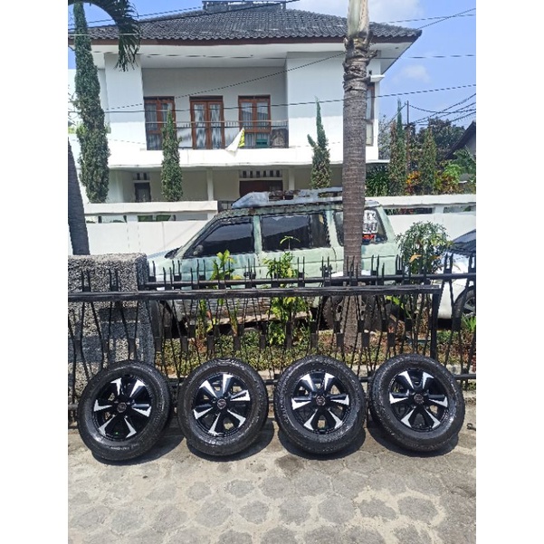 4 Velg R14 PCD 114+Ban 185/70 avanza xenia daihatsu ss futura carry kijang panther m2000 livina