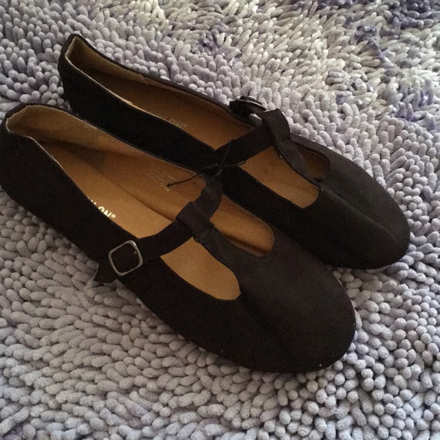 SEPATU RUBI COTTON ON