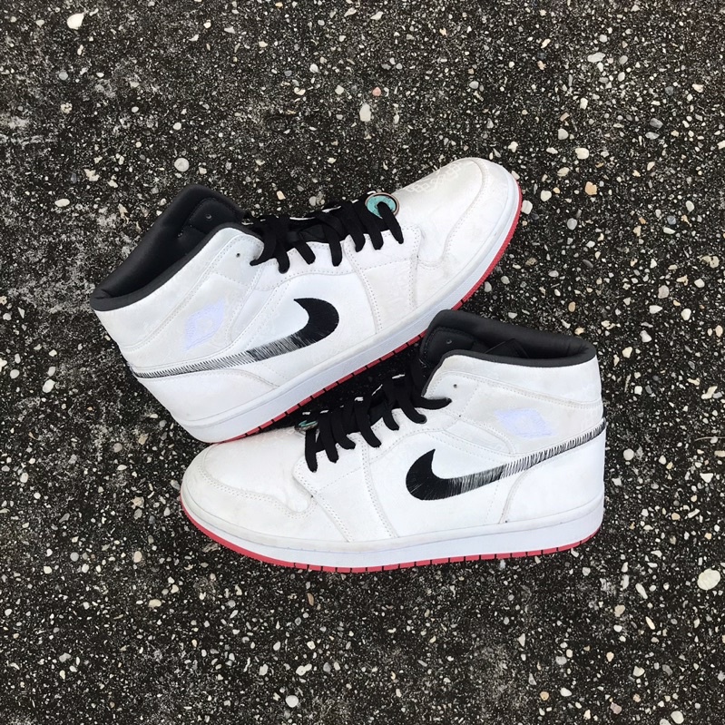 AIR JORDAN 1 MID SE FEARLESS EDISON CHEN CLOT