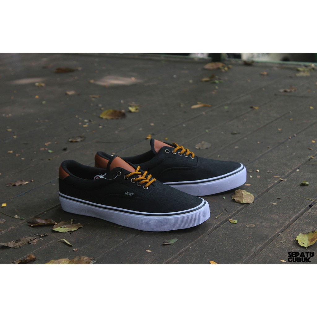 SEPATU VANS AUTHENTIC FULL BLACK HITAM POLOS WHITE PUTIH OLDSKOOL ERA  ICC IFC DT