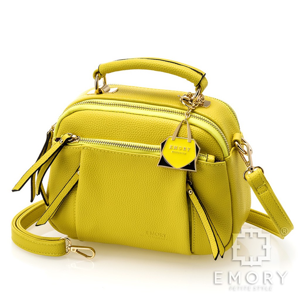 E M O R Y   Sonia. Series  01EMO1626.sc