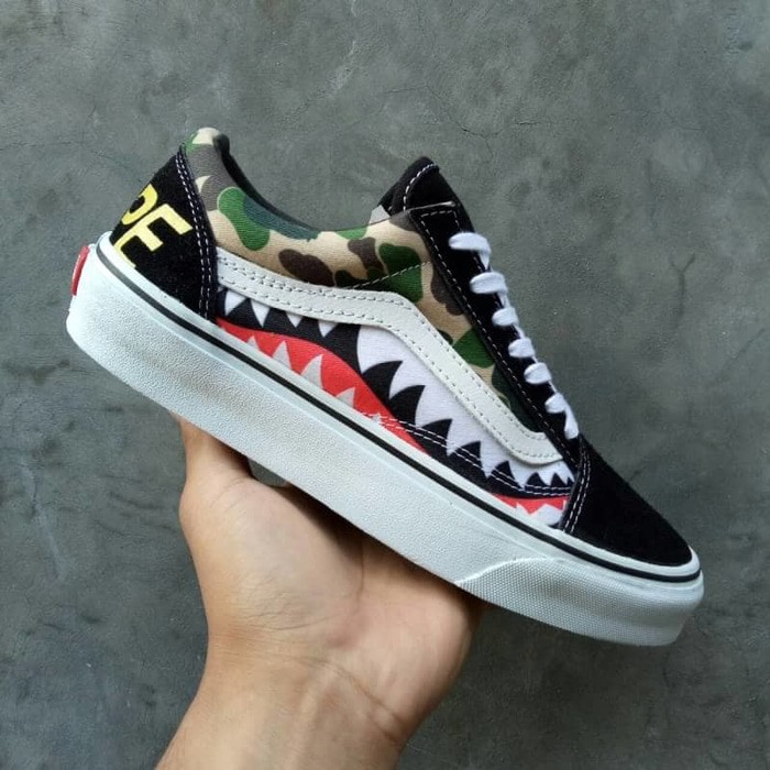 sepatu vans oldskool bape totshark camo original premium