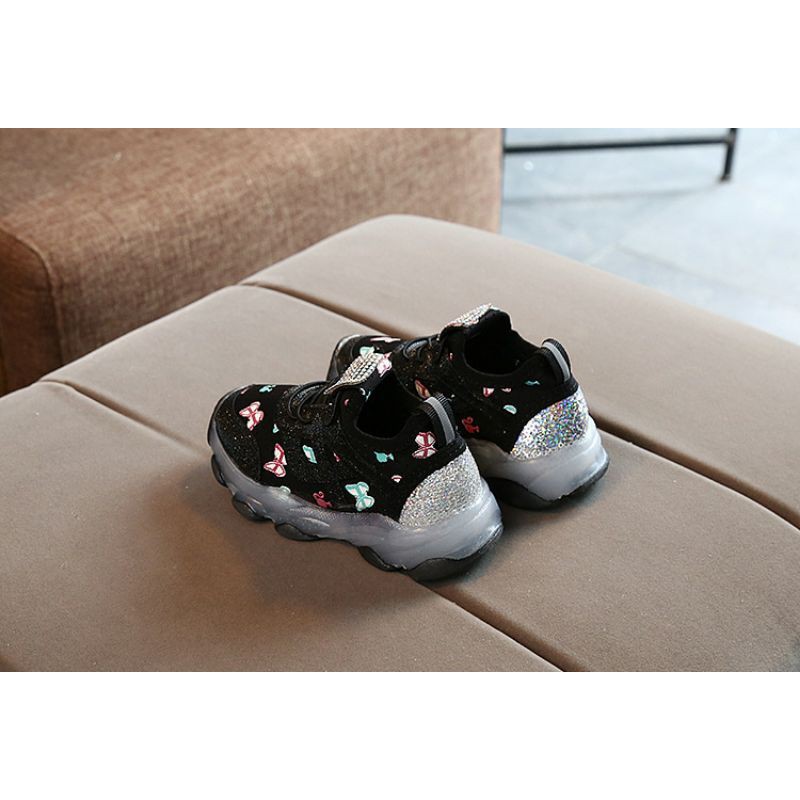 Sneaker Sepatu Impor Anak Balita Perempuan dengan Lampu LED