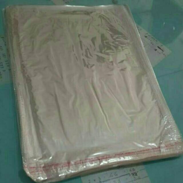 

Plastik OPP size 25 x 35, size 23 x 35 cm ketebalan 0,3 micron