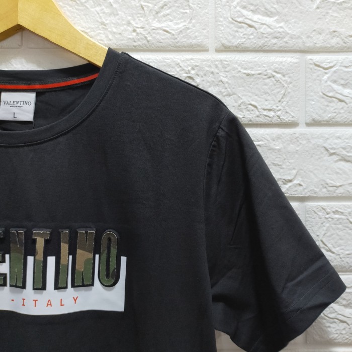 

Buruan Beli - Kaos Pria Atasan Fashion T'Shirt Valentino Man Impor Premium | Coklat - Hitam, M