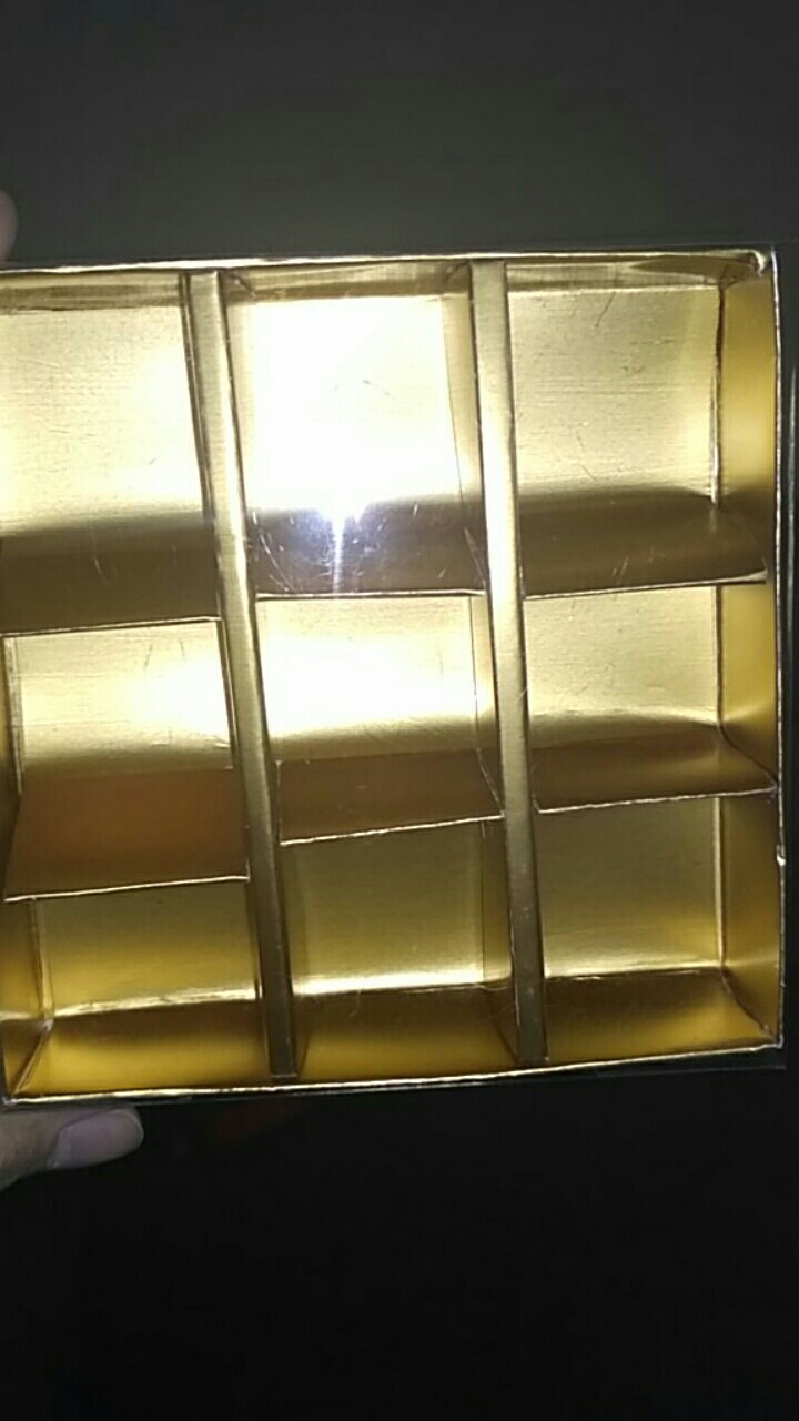 Kotak Sekat Coklat 9 - Box Coklat Sekat 9 - Ready Gold