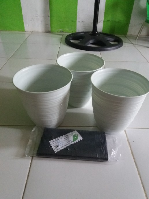 Pot Tawon Tirus Pot Lebah Hias Pirus Guci 201