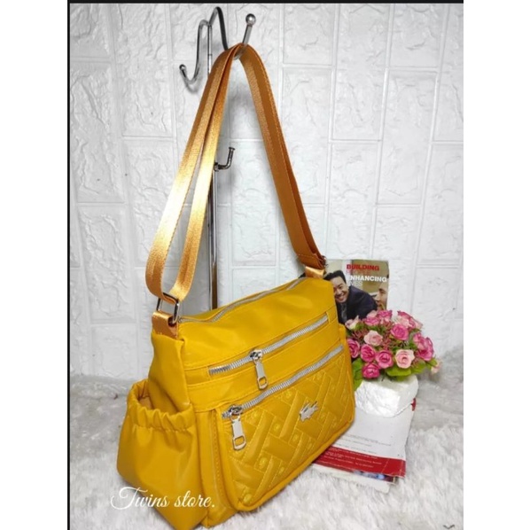 SLEMPANG WANITA KOREAN 3 RESLETING UK:25X27CM