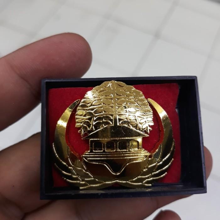 Pin Pin Korpri Kuningan Sepuh Emas Magnet