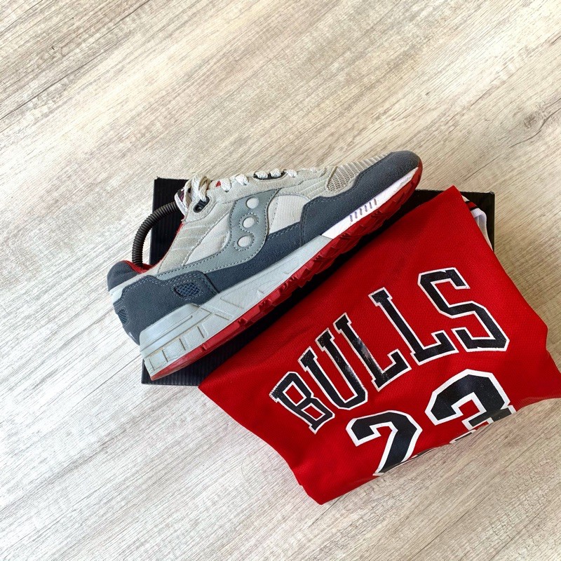 SEPATU SAUCONY SHADOW 5000