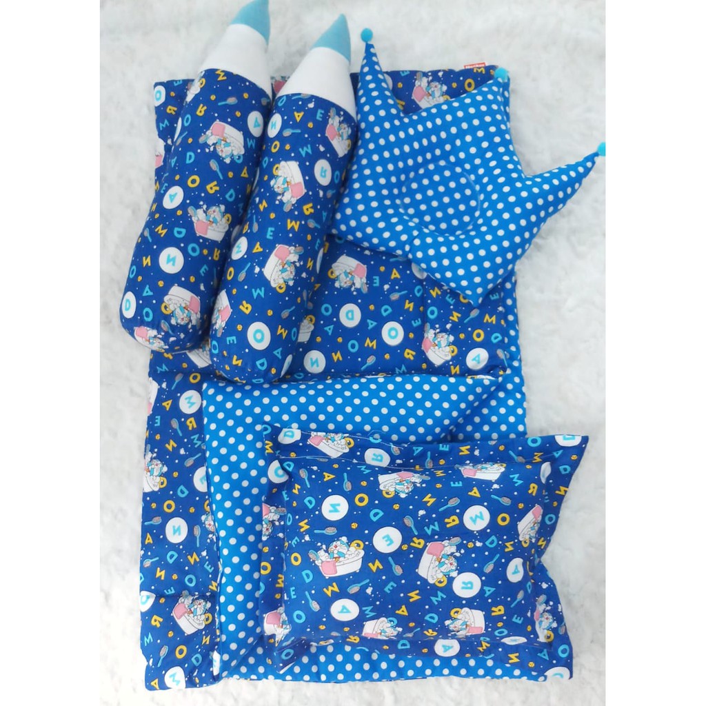 BEDCOVER BABY / BEDCOVER MOTIF DORAEMONN