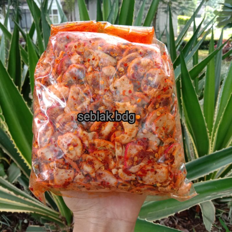 

Kerupuk Bawang Pedas Daun Jeruk isi 500gram